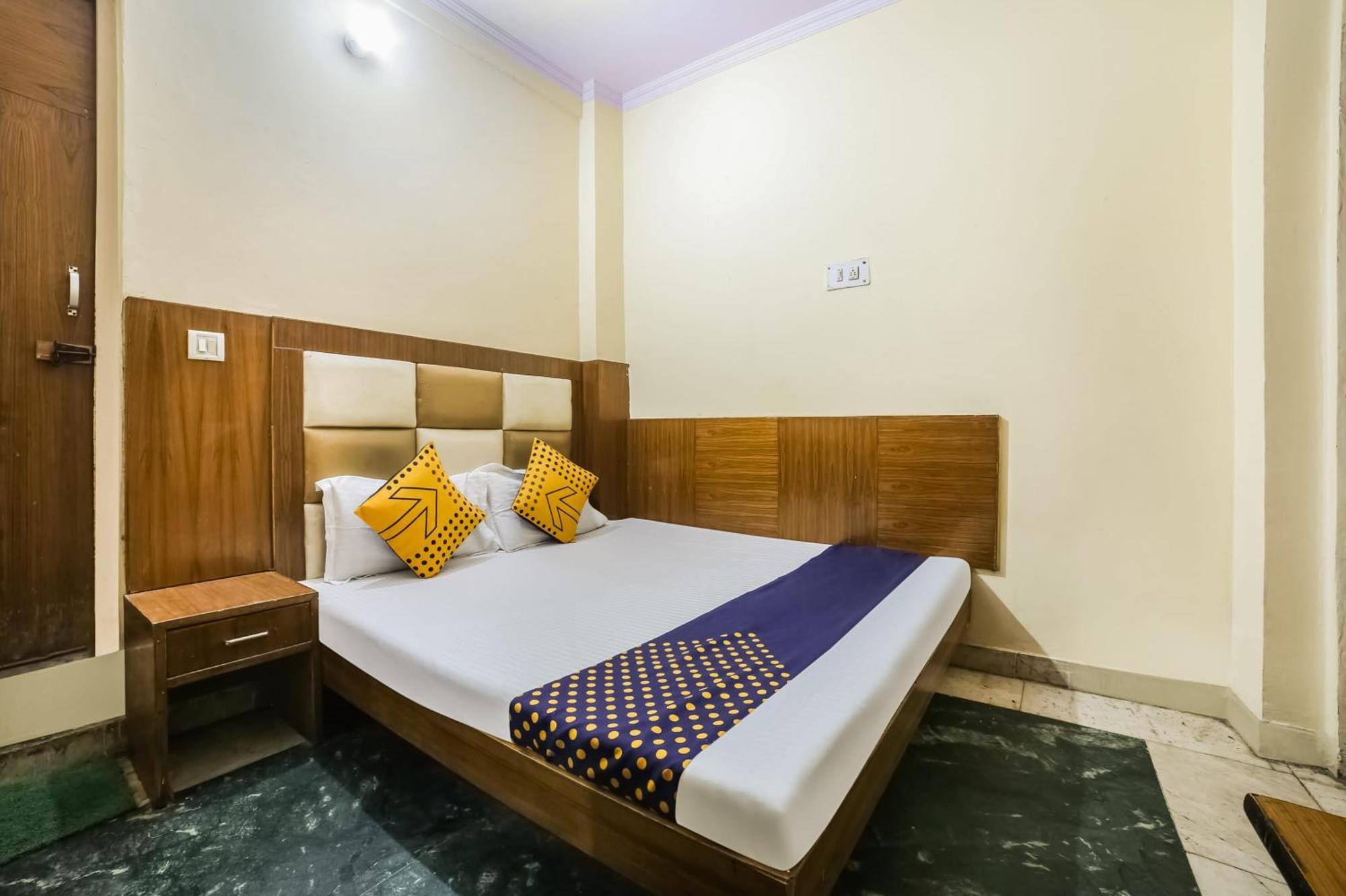 Silver Palace 2* New Delhi