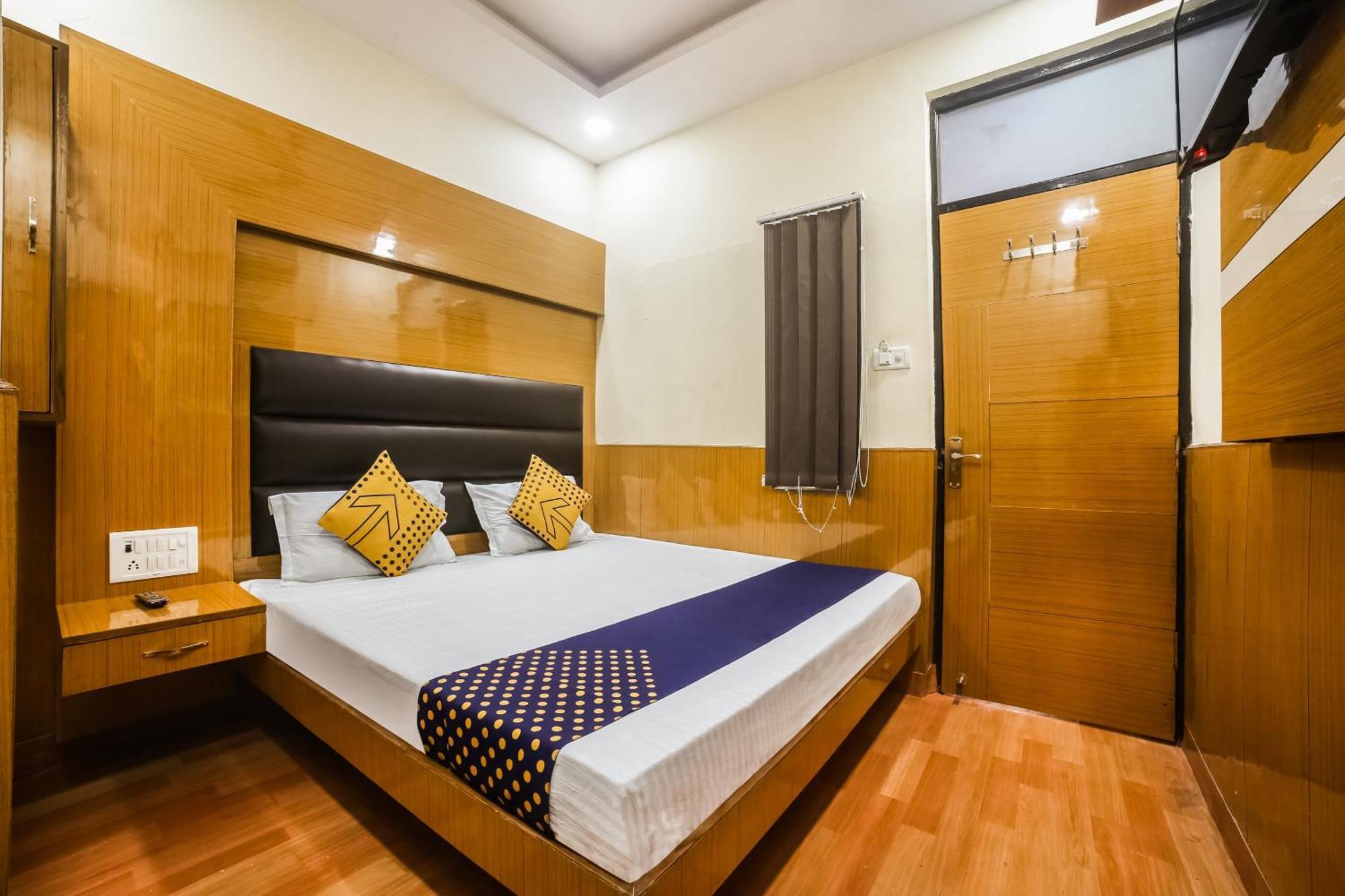 Silver Palace New Delhi