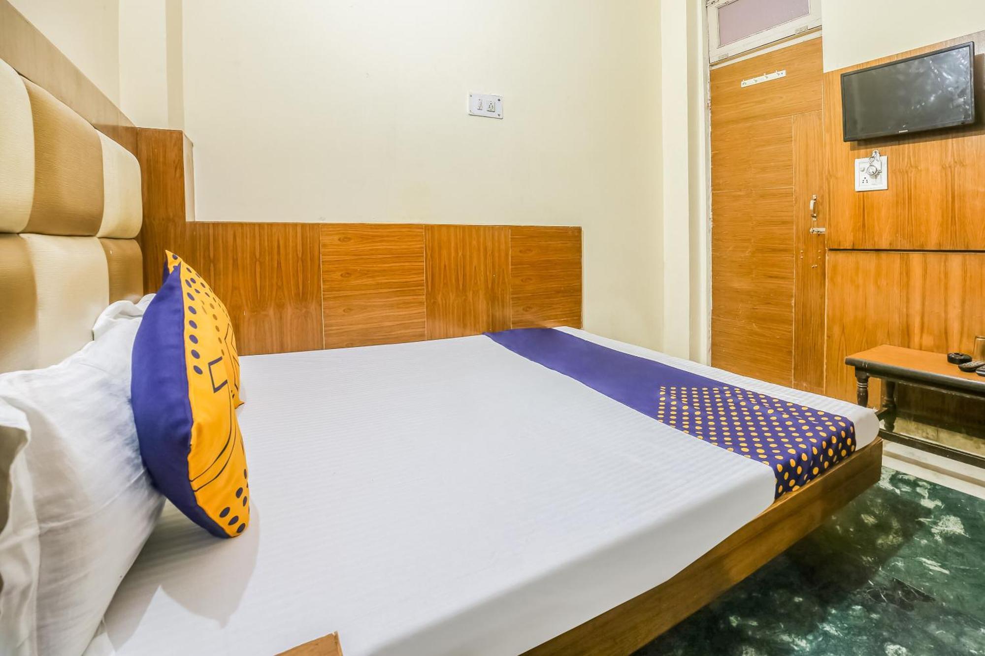 Silver Palace 2* New Delhi