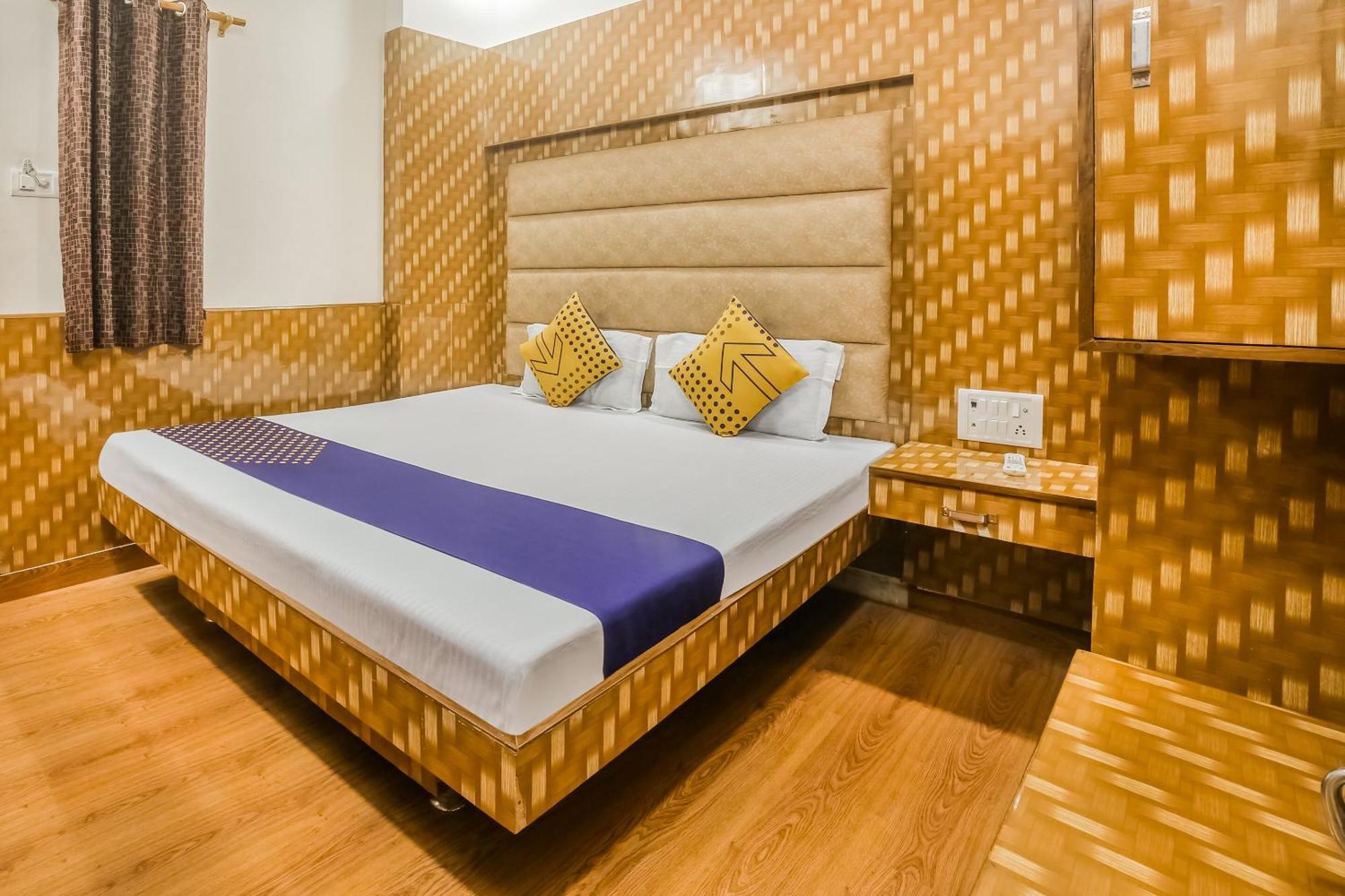 Hotel Silver Palace 2*